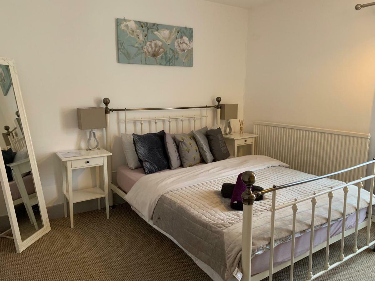 Fuller Rooms Кетъринг Екстериор снимка